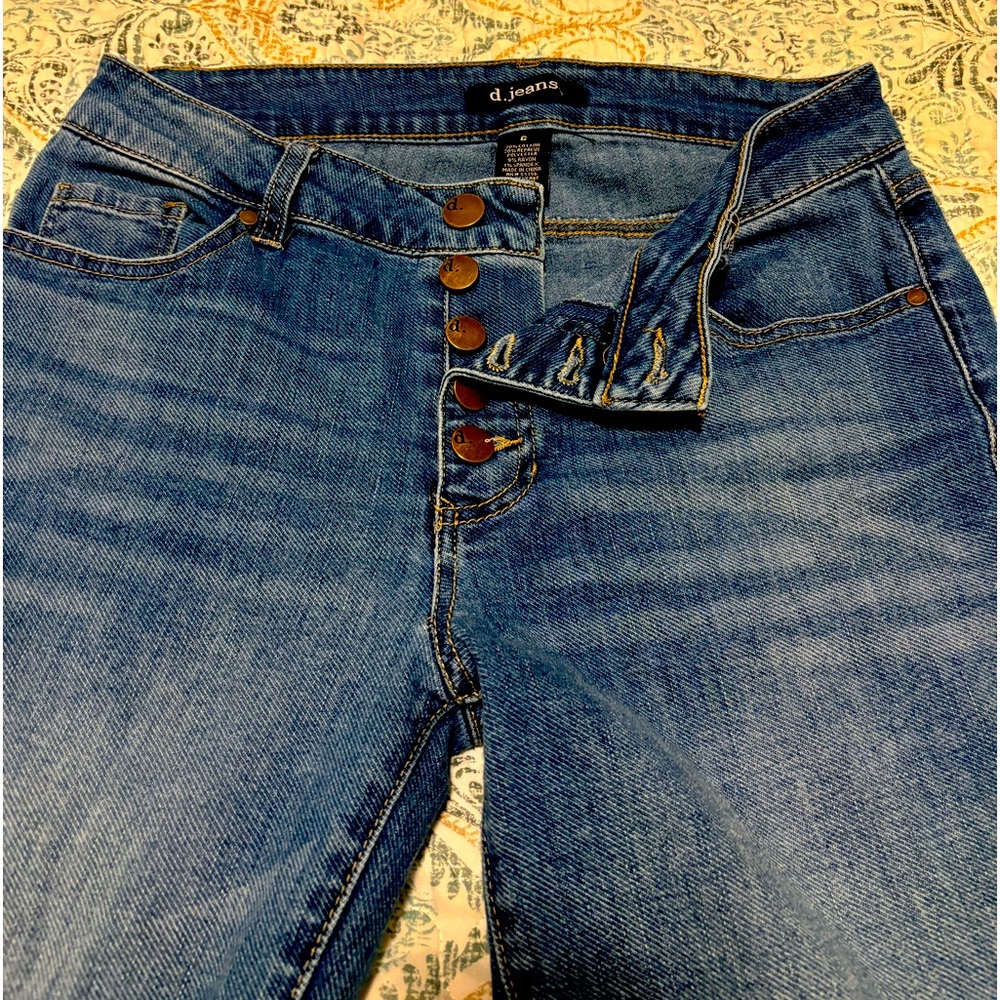 Size 6 D Jeans button fly